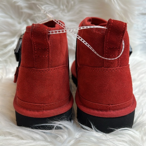?NWOT Men’s UGG Neumel Snapback Red Suede Leather, 11 main image 5
